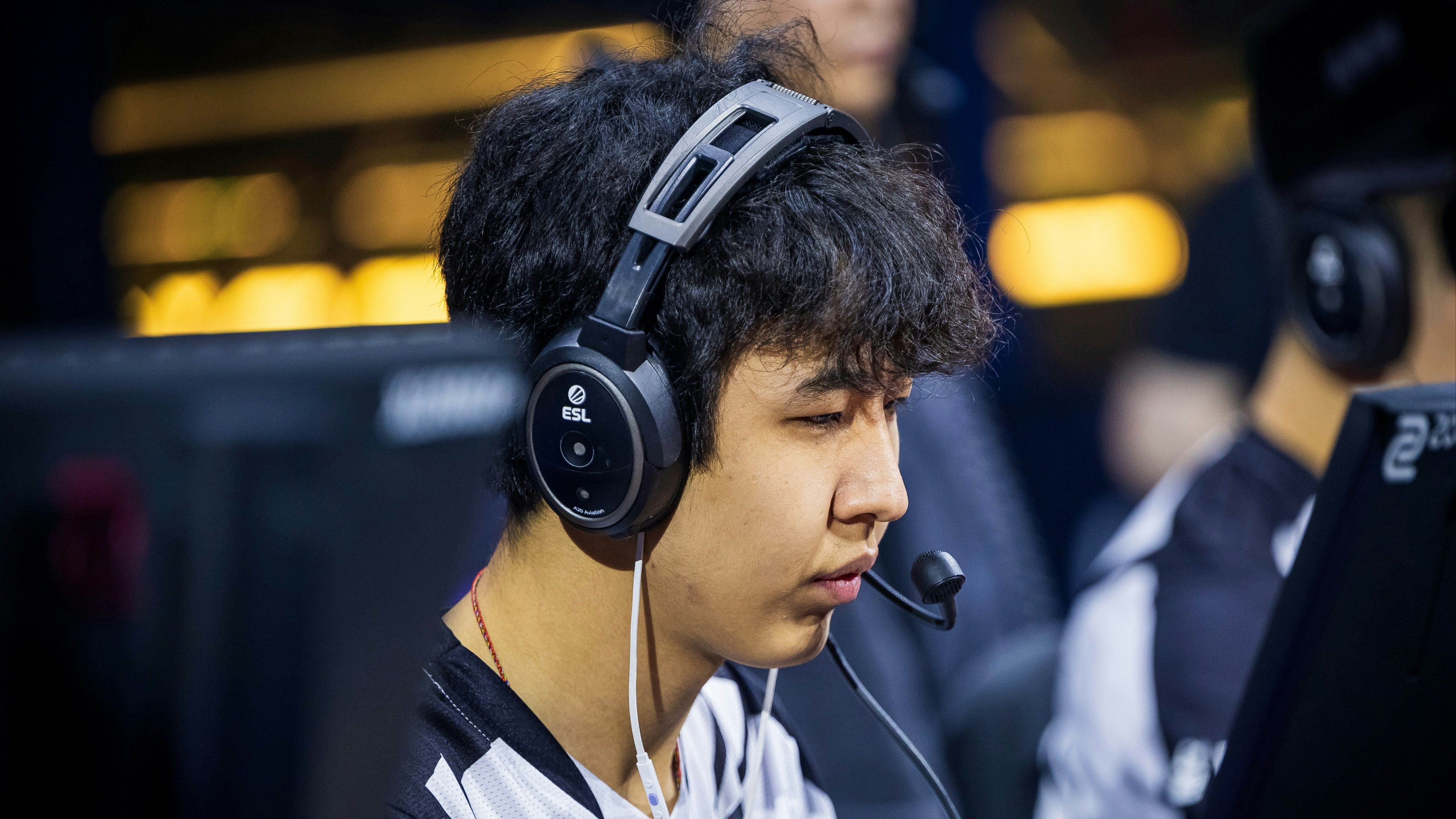 CS2选手发挥出色，荣膺最佳MVP