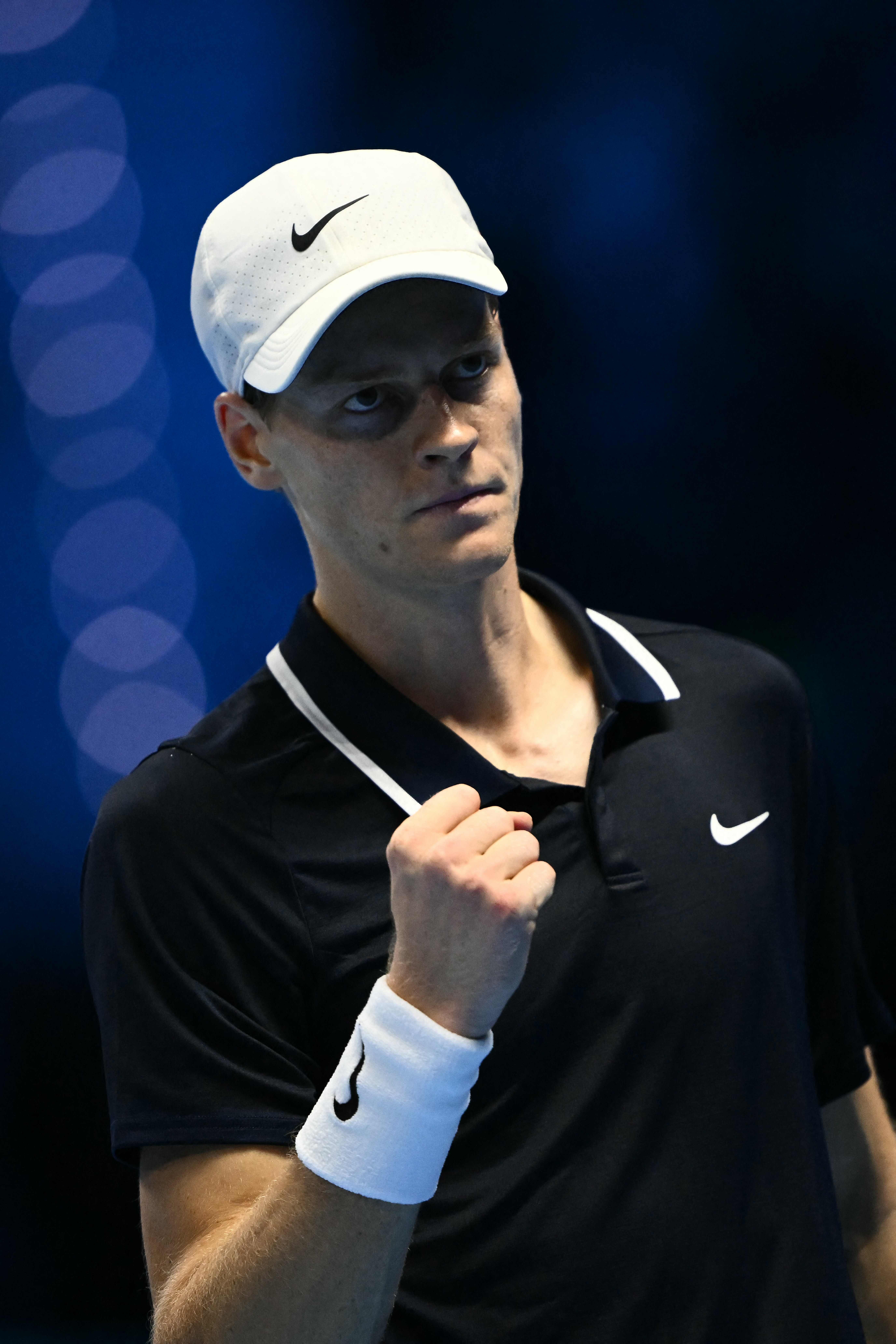 包含ATP总决赛横扫年终总决赛，辛纳状态火热的词条