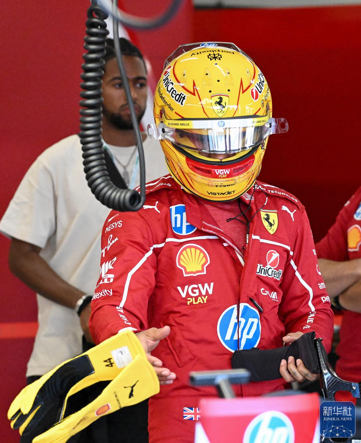 哈斯车队轻取威廉姆斯，皮亚斯特里带队取胜