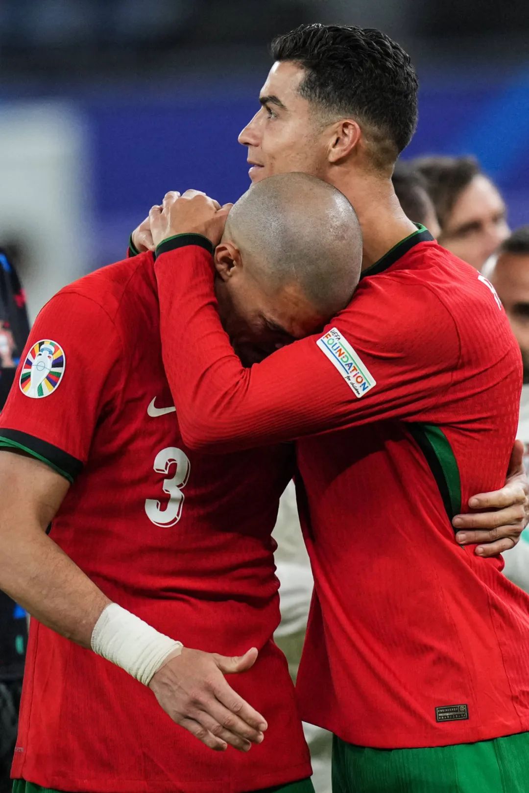 葡萄牙队鏖战法国队，张继科带队取胜