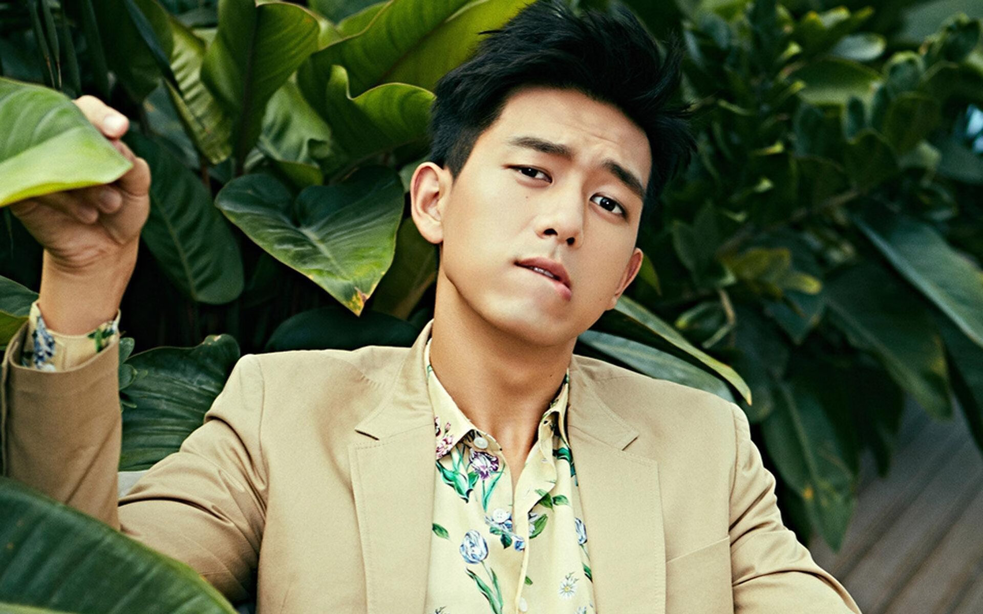 虚拟绿茵双重奏，孙兴慜爆发引领卡塔尔游客踏平佛罗伦萨主题乐园