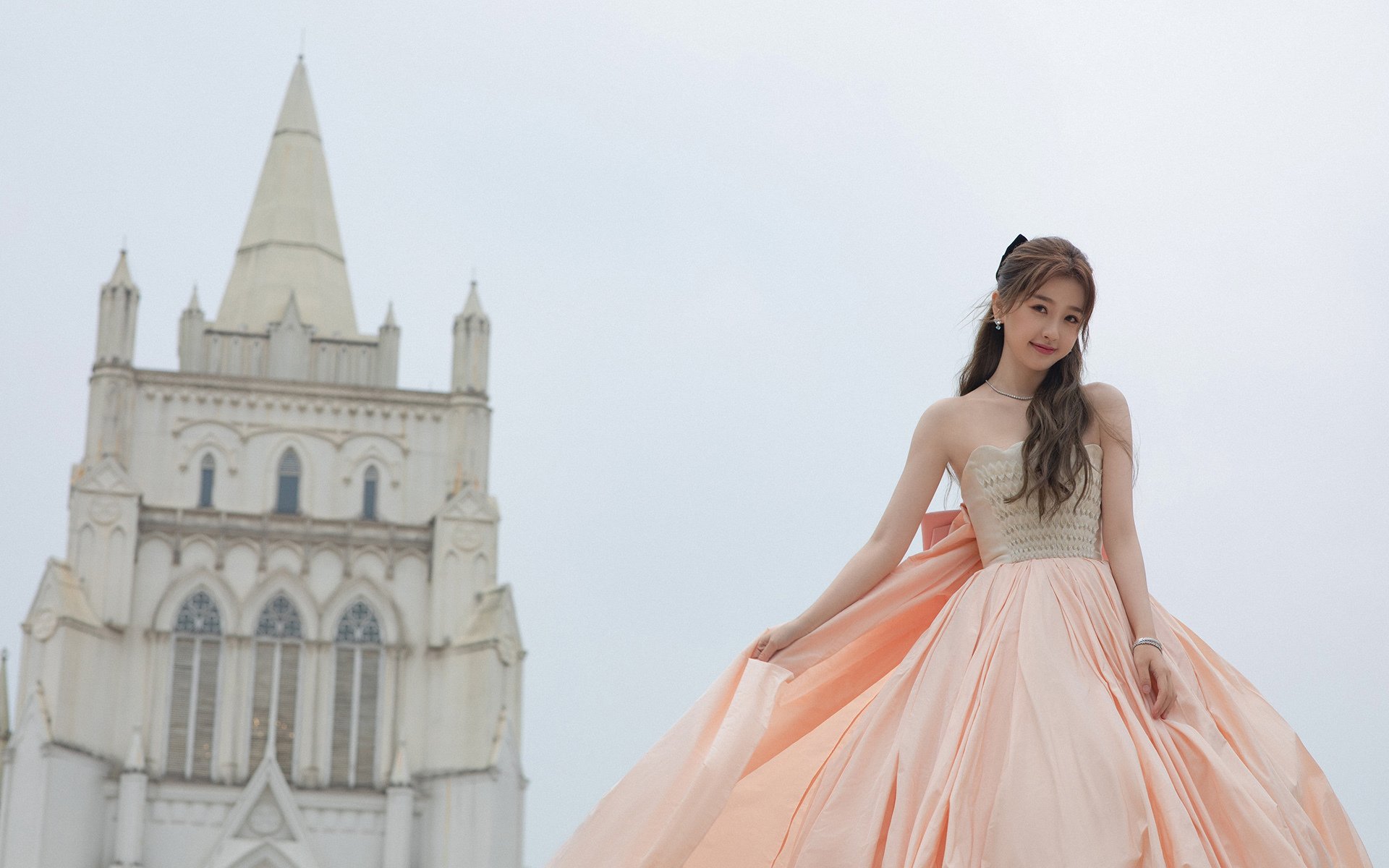 关键先生皮克连场破局,莱比锡红牛客场3-0完胜比利时劲旅展现统治力