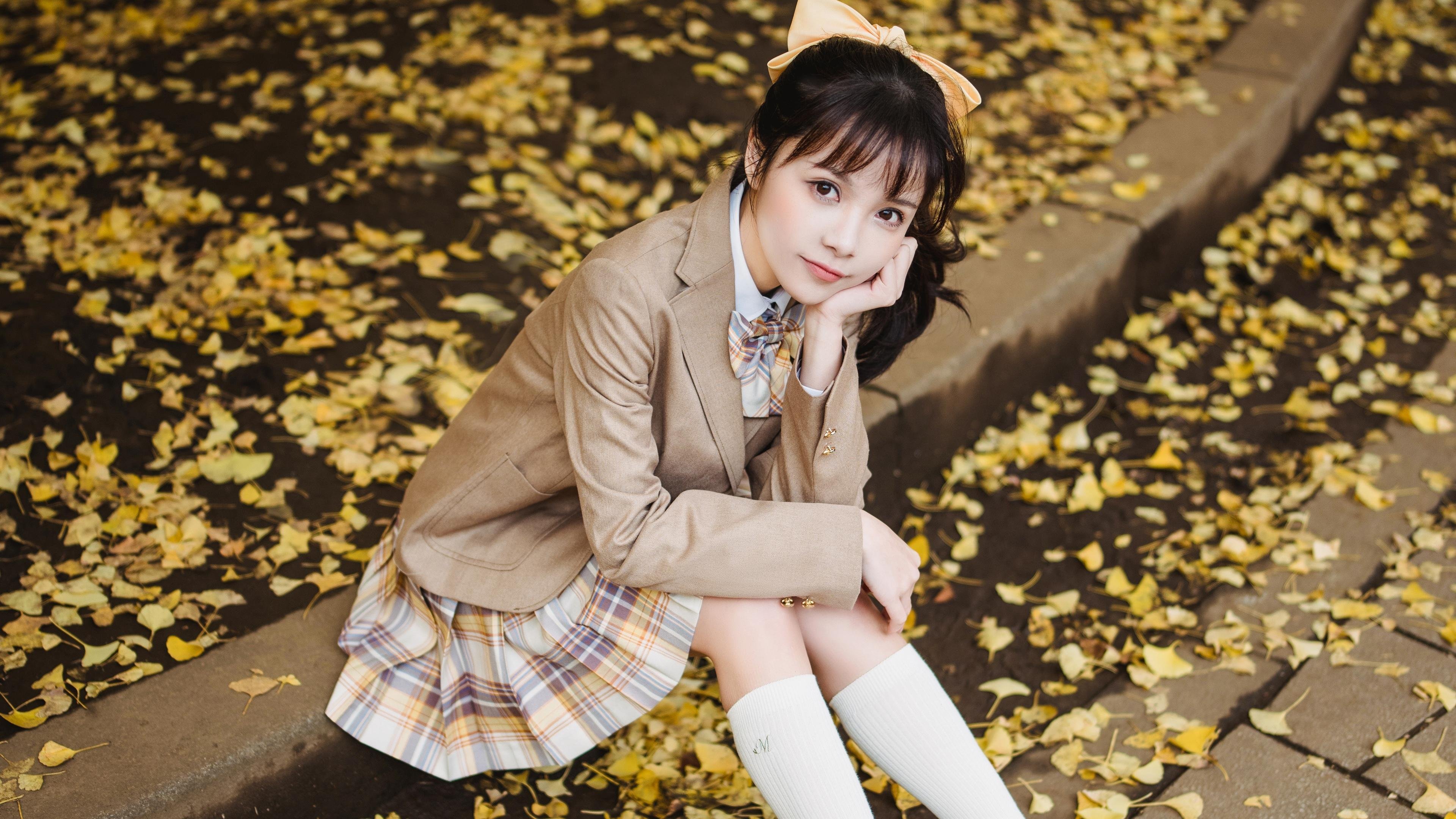 迪巴拉的极速跨界，F1揭幕战惊现足球巨星，比利时与比利亚雷亚尔血拼幕后揭秘